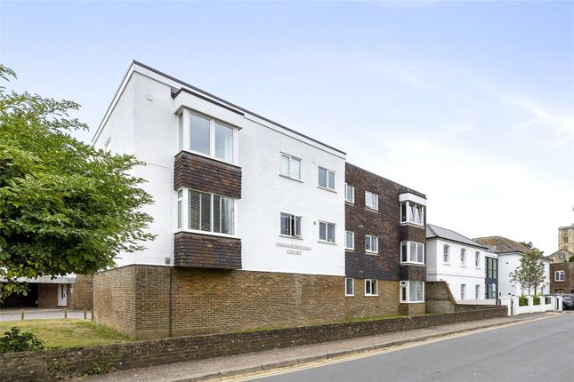 Swanborough Court, New Road... 2 bed flat for sale