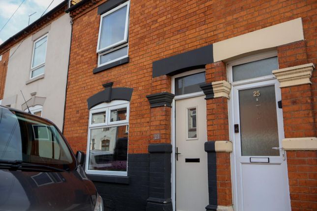 Stanley Street, Northampton NN2 3 bed terraced house for sale
