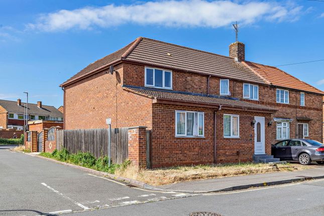 Saffron Street, Milton Keynes MK2 4 bed semi
