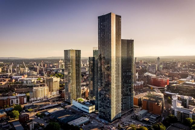 Greater, London M15 2 bed property for sale