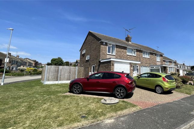 Chilham Close, Basildon, Essex, SS13 3 bed semi