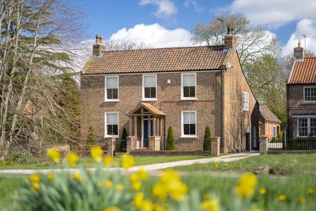 Flaxton, York, North Yorkshire, YO60 4 bed detached house for sale