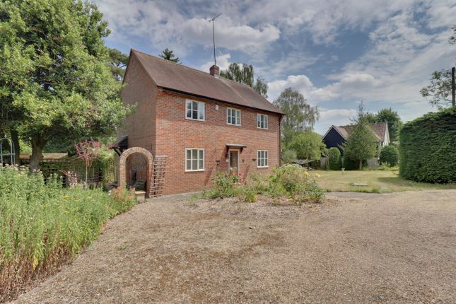 Station Road, Sawbridgeworth, CM21 3 bed detached house for sale