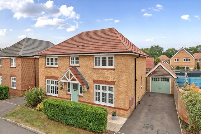 Austen Grove, Reading RG2 4 bed detached house for sale