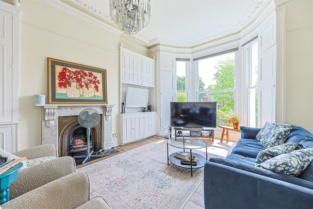 3 bedroom maisonette for sale