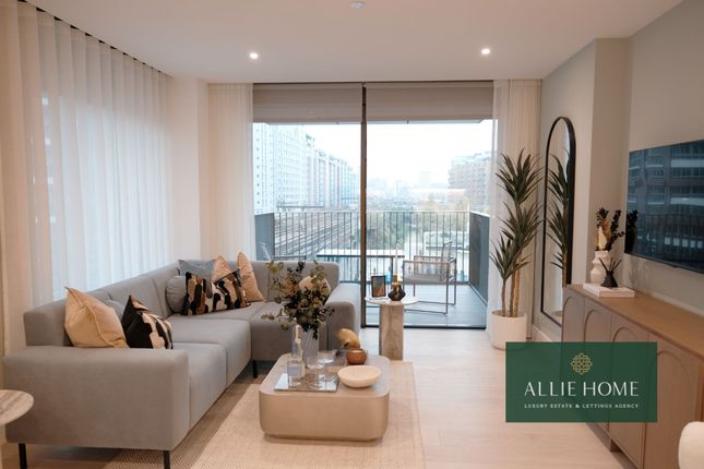 Kensington House, Nine Elms, London SW11 2 bed flat for sale