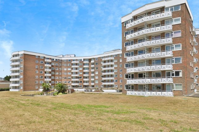 3 bed flat