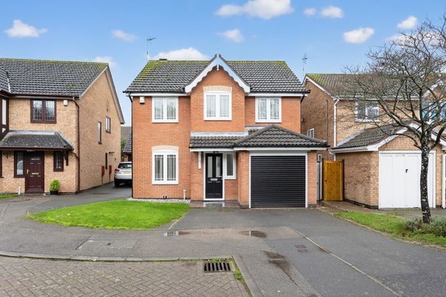 4 bed detached house