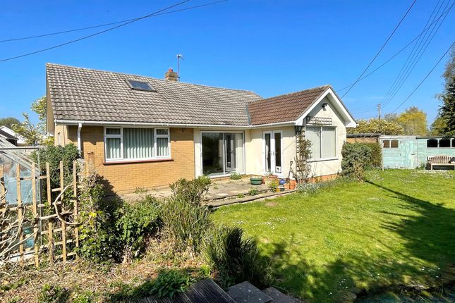 Francis Close, Creech Heathfield... 3 bed bungalow for sale