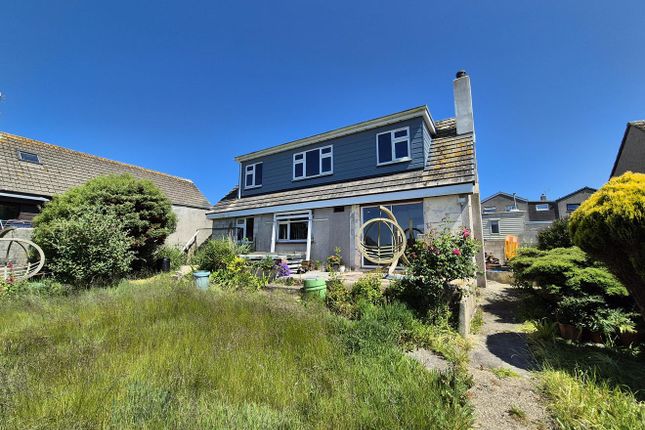Sunset Gardens, Porthleven TR13 3 bed detached bungalow for sale