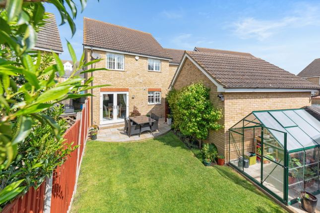 Stangate Drive, Sittingbourne ME9 4 bed link detached house for sale