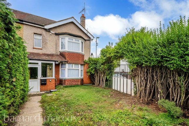 4 bedroom end of terrace house for sale