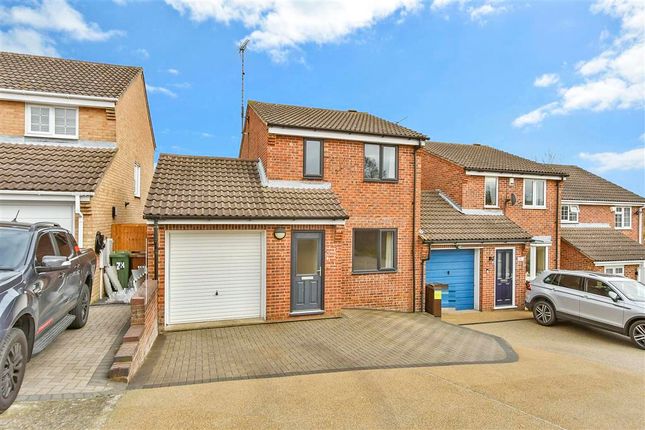 3 bed detached house