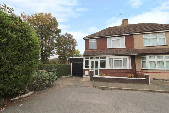 Kingswood Way, Wallington SM6 3 bed semi