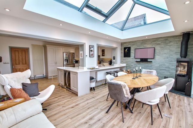 Gwbert Road, Cardigan 4 bed detached bungalow for sale