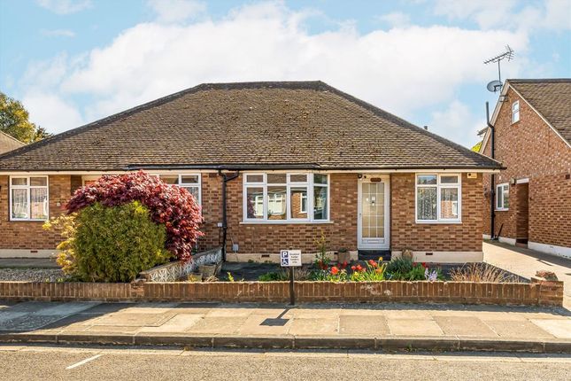 Cotswold Road, Hampton TW12 2 bed bungalow for sale