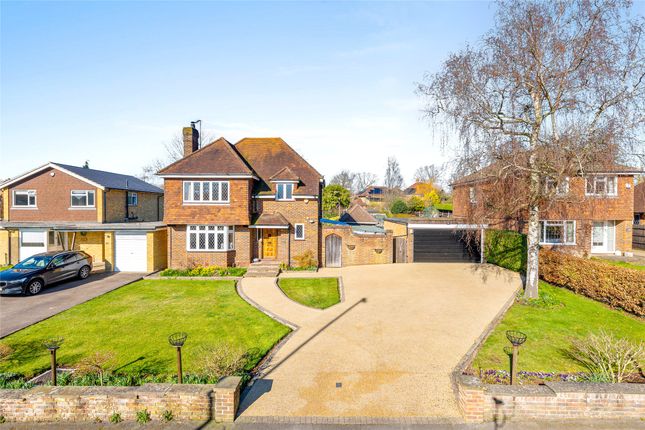 London Road South, Merstham, Redhill... 3 bed detached house for sale