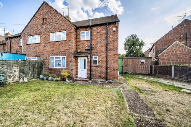Rutherwyk Road, Surrey KT16 3 bed semi