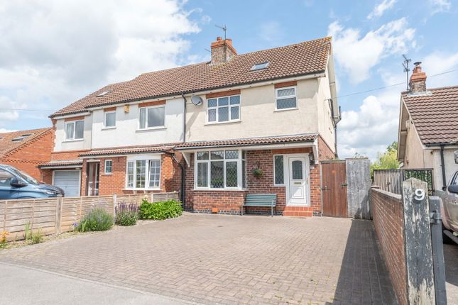 Hopgrove Lane South, York YO32 4 bed semi
