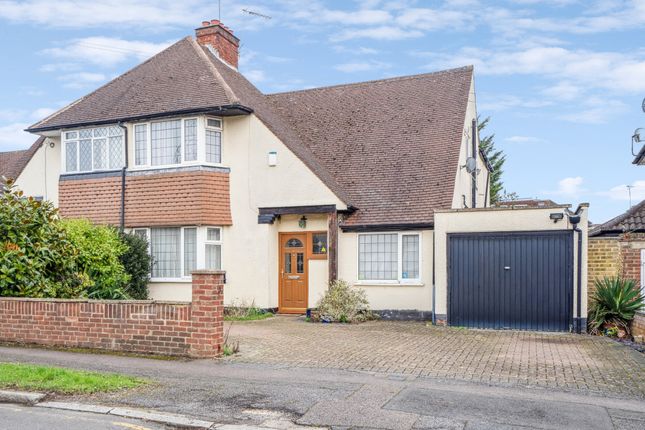 The Avenue, Pinner HA5 4 bed semi