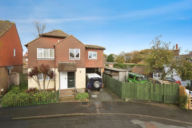 5 bed detached house