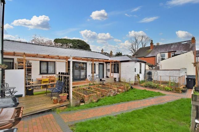 3 bed detached bungalow