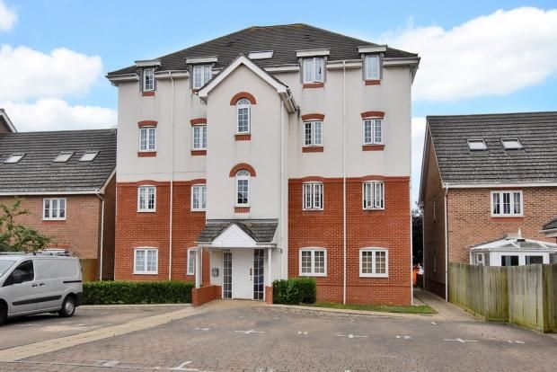 Fox Court, Aldershot 2 bed flat for sale