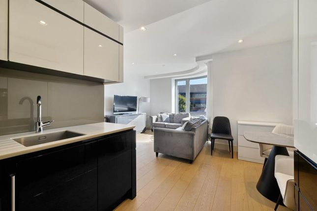 Albert Embankment, London SE1 1 bed apartment for sale