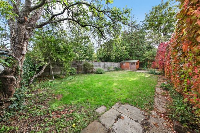 Lyndale Avenue, NW2 3 bed maisonette for sale