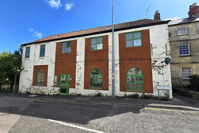 The Butts, Chippenham 2 bed flat for sale