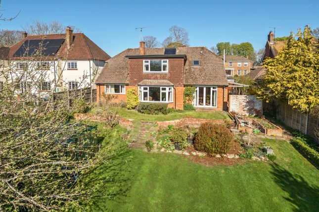 Kings Road, Alton, Hampshire, GU34 3 bed detached house for sale