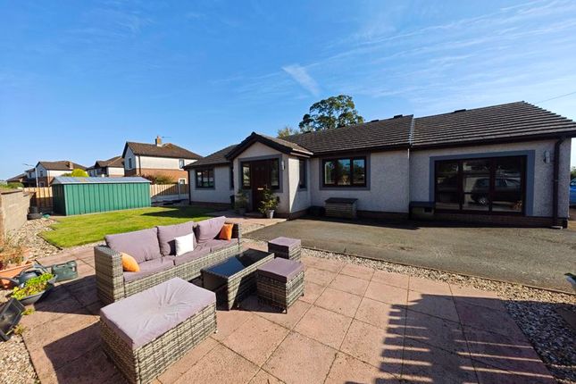 4 bedroom detached bungalow for sale