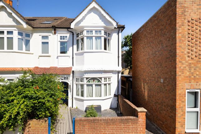 Graham Avenue, Northfields, Ealing, W13 3 bed end of terrace house for sale