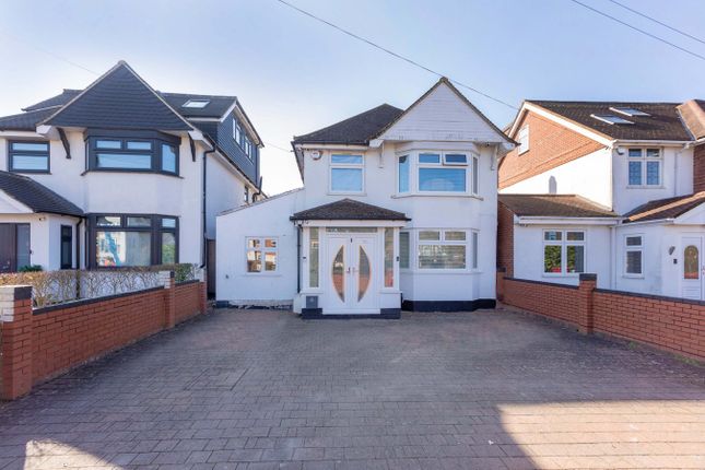 London Road, Langley SL3 3 bed detached house for sale