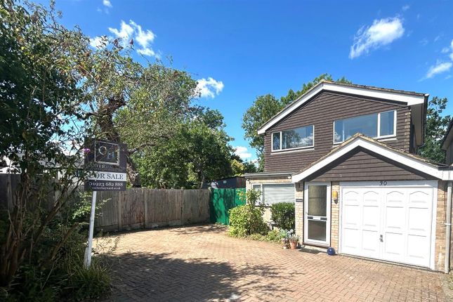 4 bed detached house