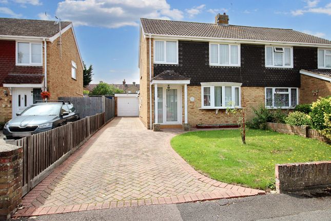 Chichester Close, Ashford TN23 3 bed semi