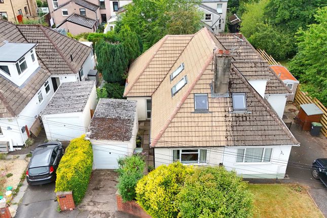 Holywell Crescent, Abergavenny, NP7 2 bed semi