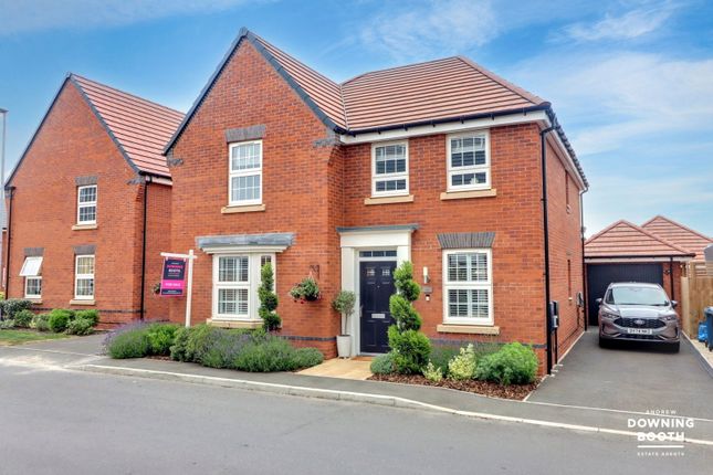 4 bed detached house