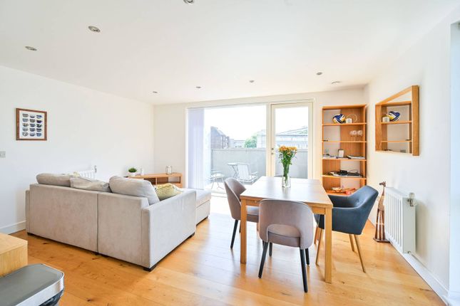 East Street, Elephant and Castle... 2 bed flat for sale