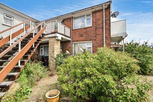 Selsea Avenue, Herne Bay CT6 2 bed ground floor flat for sale