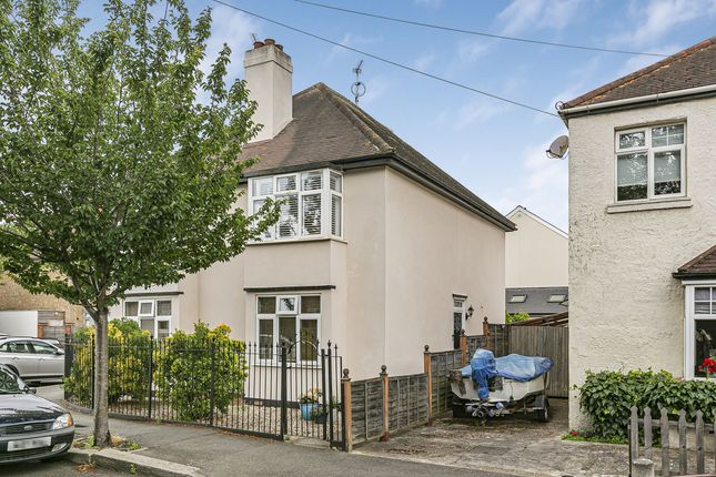 2 bedroom maisonette for sale