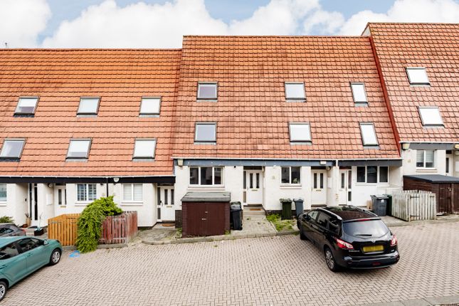 5 bedroom town house for sale