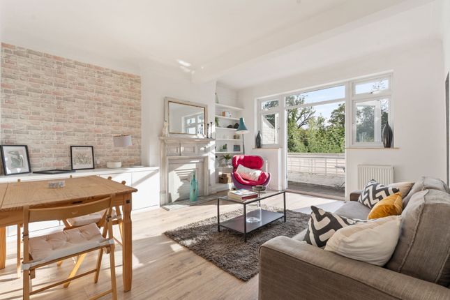 Lyndale Avenue, London NW2 3 bed maisonette for sale