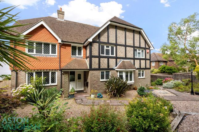 Surrenden Crescent, Brighton BN1 6 bed detached house for sale