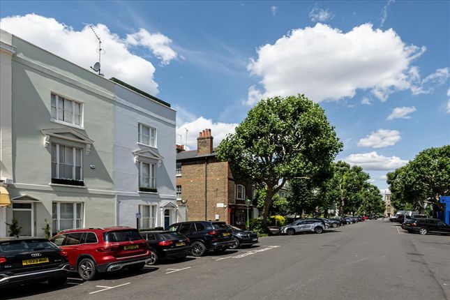 Addison Avenue, Holland Park, London... 3 bed house for sale