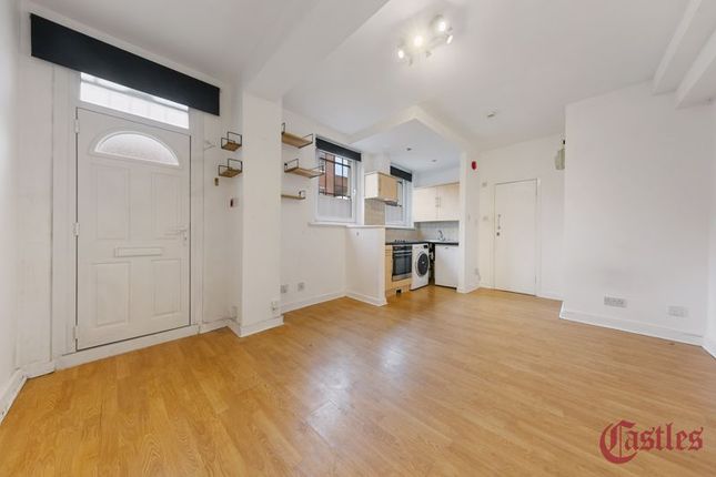 Clarence Place, E5 Studio for sale