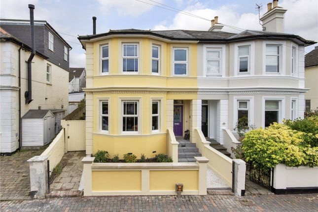 Albion Road, Tunbridge Wells, Kent, TN1 3 bed semi