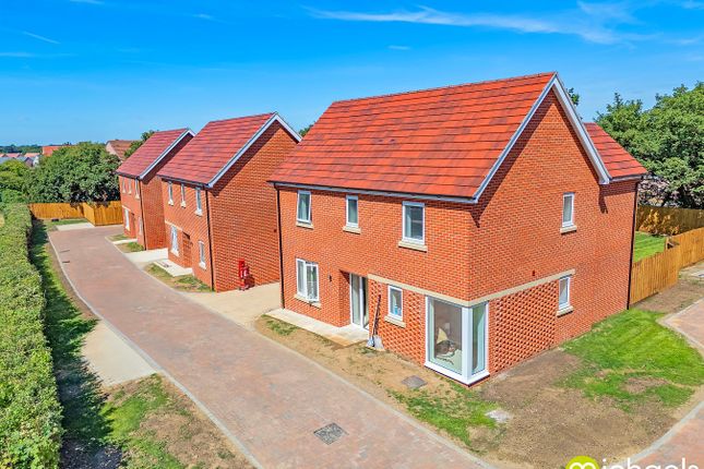 Conrad Road, Witham, CM8 4 bed detached house for sale