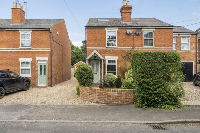 Coronation Cottages, Hurst RG10 2 bed semi