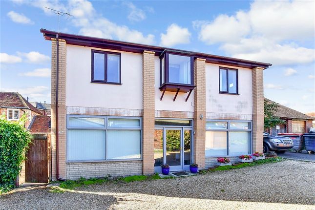 1 bedroom maisonette for sale